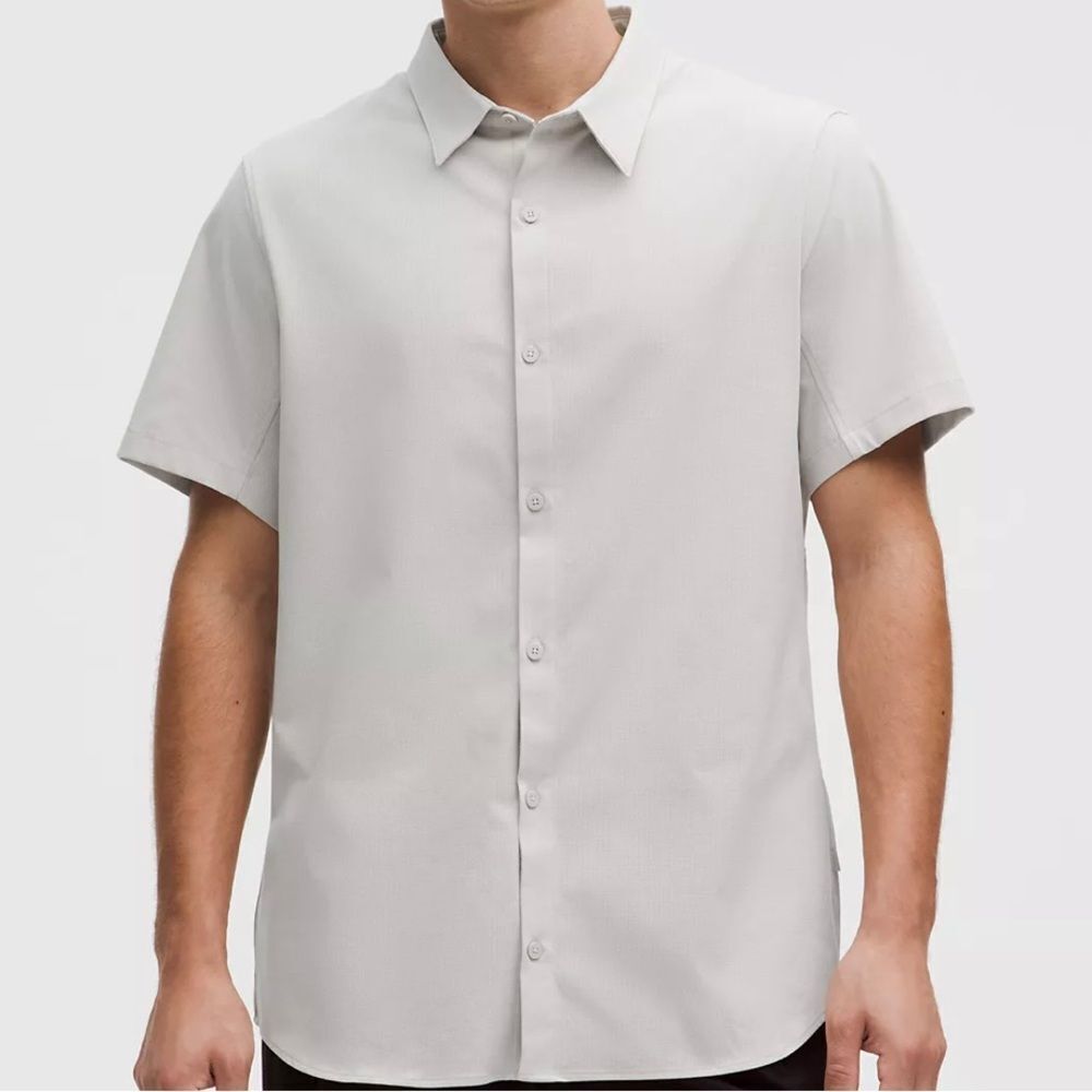 LULULEMON Airing Easy Short-Sleeve Shirt Men's Dove Grey